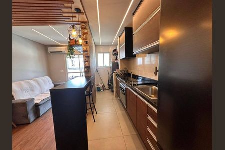 4_photo/94ce1e58bb.2a5a876a62961f85-ATLAS-165dd524-beb6-40ac-bb56-0e15aaba61ea.jpg de apartamento à venda com 2 quartos, 72m² em Vila Tupi, Praia Grande