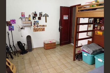 18_photo/94ce1e58bb.2d257ce0050a8e83-ATLAS-730cf8c4-e576-41b2-b106-92508c7f9fcf.jpg de casa à venda com 2 quartos, 107m² em Vila Tupi, Praia Grande