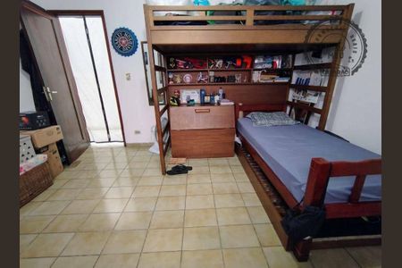 2_photo/94ce1e58bf.3dea3cab82053bf3-ATLAS-3a03bde7-a8fc-4dff-9d5c-d65acbf23bd9.jpg de casa à venda com 3 quartos, 107m² em Vila Tupi, Praia Grande