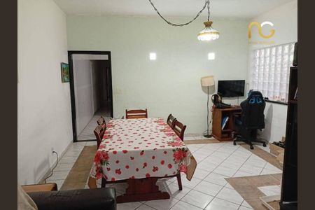 5_photo/94ce1e58bf.3dea3cab82053bf3-ATLAS-b6515641-af5e-4dee-ad35-d4cf98448a4d.jpg de casa à venda com 3 quartos, 107m² em Vila Tupi, Praia Grande