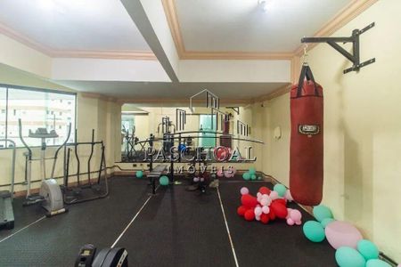 15_photo/94ce1e58c3.0aafe72e0fea8fee-ATLAS-03d6c9a0-8d48-4623-8bbe-ee9d40bf280d.jpg de apartamento à venda com 1 quarto, 65m² em Vila Tupi, Praia Grande