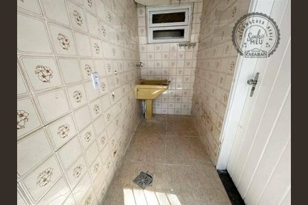 4_photo/94ce1e58c9.7980aed8fa71c73b-ATLAS-49d1008a-7348-4eab-a7f7-91717879e2c4.jpg de casa à venda com 2 quartos, 79m² em Vila Tupi, Praia Grande