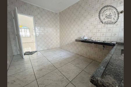 4_photo/94ce1e58c9.7980aed8fa71c73b-ATLAS-64cd176a-f7ab-4d0f-89d0-e5abcb40bcd4.jpg de casa à venda com 2 quartos, 79m² em Vila Tupi, Praia Grande