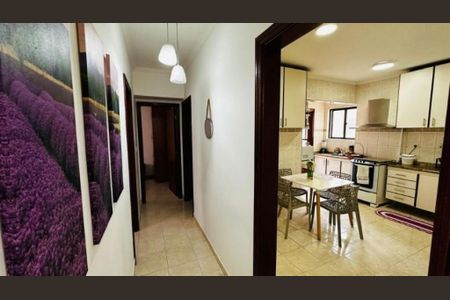 12_photo/94ce1e58d5.dcc4e3926d1092c0-ATLAS-fe265aba-ed81-40e6-acee-8e07691b3f64.jpg de apartamento à venda com 2 quartos, 82m² em Vila Tupi, Praia Grande