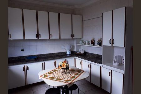 5_photo/94ce1e58e1.ab6f875e1b7b09ca-ATLAS-1511aa8c-94d7-4b2e-b5d3-d3c6169132e4.jpg de apartamento para alugar com 4 quartos, 280m² em Vila Tupi, Praia Grande