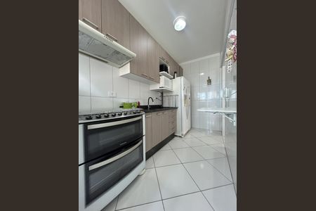 10_photo/94ce1e591f.e7056842b54bb805-ATLAS-4e25a360-a5ab-49dc-bfc3-3616fa8e1d15.jpg de apartamento à venda com 2 quartos, 74m² em Vila Tupi, Praia Grande