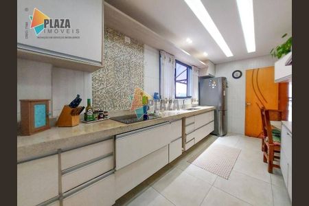 22_photo/94ce1e5931.0a2b835588ff5c8a-ATLAS-5e7ec556-7c55-44e0-8ef7-108ecabe2874.jpg de apartamento à venda com 2 quartos, 189m² em Vila Tupi, Praia Grande