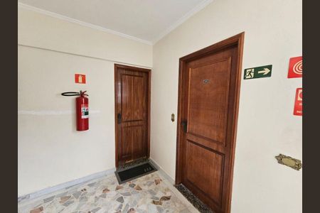 3_photo/94ce1e5939.00636073c8af46ef-ATLAS-b7dfe71e-affd-4c9f-9a6a-16f51a6de24b.jpg de apartamento à venda com 3 quartos, 133m² em Vila Assuncao, Praia Grande