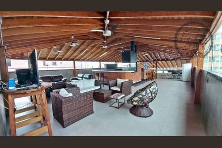 26_photo/94ce1e5997.4cea1a0b3f6bbd2f-ATLAS-e24af222-51bd-406f-ae5d-338b41a29538.jpg de casa à venda com 8 quartos, 750m² em Vila Assuncao, Praia Grande