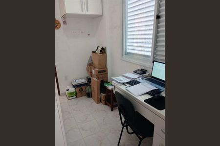 8_photo/94ce1e599b.09b24e806f2211b9-ATLAS-bf8fdfd7-d7b0-43d3-9c52-5d1ef51221ab.jpg de apartamento à venda com 3 quartos, 130m² em Guilhermina, Praia Grande