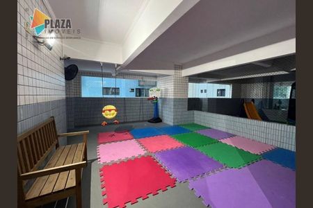 39_photo/94ce1e59fb.a04eb3fc78b2fe2b-ATLAS-0238977c-5798-45aa-9cc4-e9aa5c20e372.jpg de apartamento à venda com 4 quartos, 164m² em Guilhermina, Praia Grande