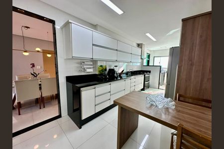 28_photo/94ce1e5e45.6cfae7307d3dcc57-ATLAS-4f248345-49b8-4a9d-85d9-6af7b2951964.jpg de apartamento à venda com 4 quartos, 290m² em Vila Tupi, Praia Grande