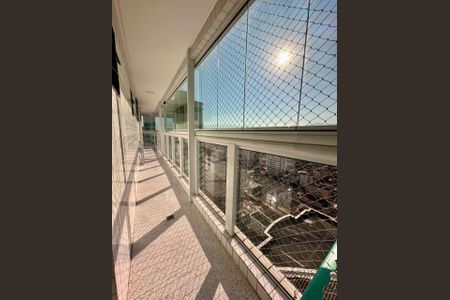 15_photo/94ce1e5e45.6cfae7307d3dcc57-ATLAS-5fb11874-36e8-450a-8daf-b8f62b3a352d.jpg de apartamento à venda com 4 quartos, 290m² em Vila Tupi, Praia Grande