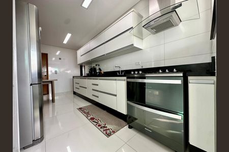 31_photo/94ce1e5e45.6cfae7307d3dcc57-ATLAS-7d16ae4c-b3fe-4e59-a14e-258cd6534eae.jpg de apartamento à venda com 4 quartos, 290m² em Vila Tupi, Praia Grande