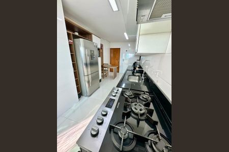 38_photo/94ce1e5e45.6cfae7307d3dcc57-ATLAS-d129330d-08e4-46d6-9a5e-bef9eb415a2c.jpg de apartamento à venda com 4 quartos, 290m² em Vila Tupi, Praia Grande