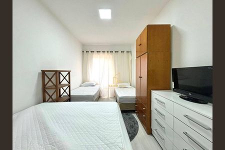 10_photo/94ce1e5e49.29b9cc511a3bfb46-ATLAS-b36fb5b3-8209-4518-b2ca-09248b5230da.jpg de apartamento à venda com 1 quarto, 41m² em Vila Tupi, Praia Grande