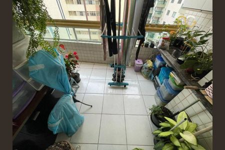 6_photo/94ce1e5e51.6bf5c3764fe0844e-ATLAS-0a1c8a8a-2bb3-4c04-bd44-fd461fb4b6e3.jpg de apartamento à venda com 3 quartos, 106m² em Vila Tupi, Praia Grande