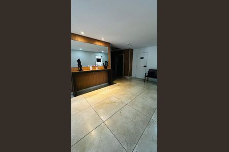 6_photo/94ce1e5eb1.23351eba74f1df34-ATLAS-158a6b49-9835-4be3-b3e4-c6fa78a6df7a.jpg de apartamento à venda com 2 quartos, 85m² em Vila Tupi, Praia Grande