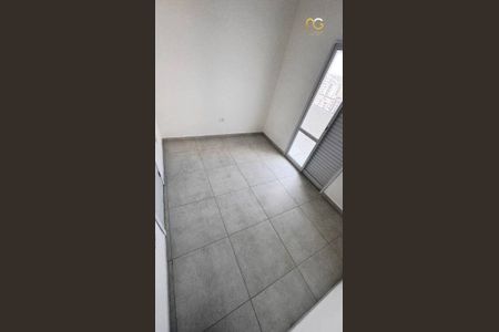 2_photo/94ce1e5ec3.414eddff0e93b6e5-ATLAS-1ed5a0db-fac0-44f3-b1ea-d5ccf0463f76.jpg de apartamento à venda com 2 quartos, 76m² em Vila Tupi, Praia Grande