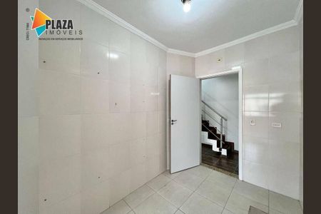 11_photo/94ce1e5ee1.4b1074e01e6ae418-ATLAS-003aa0a3-bc74-4585-ad2d-6943b3a1dfe2.jpg de apartamento à venda com 2 quartos, 108m² em Vila Tupi, Praia Grande