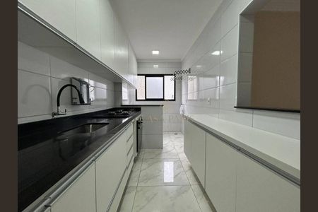 6_photo/94ce1e5ee1.d92ac9e3c78c842e-ATLAS-84cbc3b2-b108-49e4-afc0-9ecc468c6df3.jpg de apartamento à venda com 2 quartos, 80m² em Vila Tupi, Praia Grande