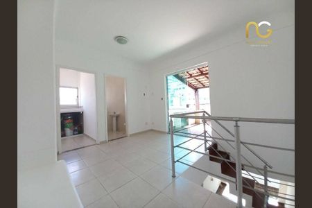 6_photo/94ce1e5ef1.9344729ba8107f18-ATLAS-ebc77c33-3d3c-414a-9dfd-c49500abd89e.jpg de apartamento à venda com 2 quartos, 110m² em Vila Tupi, Praia Grande