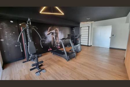 2_photo/94ce1e5f43.774fae8768078b49-ATLAS-b5bf5757-6421-40ec-ae5f-bab788f6d92e.jpg de apartamento à venda com 2 quartos, 86m² em Vila Tupi, Praia Grande