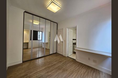 20_photo/94ce1e5f47.eb4747a7722cd593-ATLAS-6342de46-eef0-432e-8d5e-1b608c48cb0d.jpg de apartamento à venda com 3 quartos, 179m² em Vila Tupi, Praia Grande