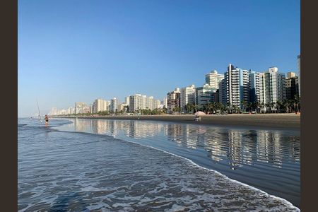 7_photo/94ce1e5f53.1ec89c7cbdfc8b9a-ATLAS-36875125-71a3-4b0f-8dd5-ccf9fae118c4.jpg de apartamento à venda com 1 quarto, 55m² em Vila Tupi, Praia Grande