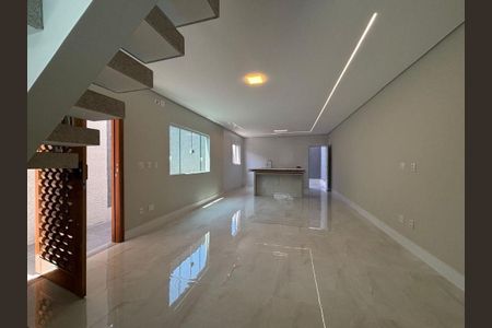 4_photo/94ce1e5f5b.44cb305f75931be4-ATLAS-9bd9ee44-e4aa-4409-a210-005e37d9eafd.jpg de casa à venda com 3 quartos, 152m² em Vila Tupi, Praia Grande