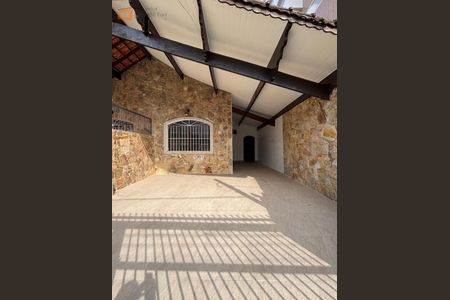 2_photo/94ce1e5f6d.a64aef6598c47c00-ATLAS-555c58ac-83a8-4aa2-bc2e-db9fc2502ed8.jpg de casa à venda com 2 quartos, 85m² em Vila Tupi, Praia Grande