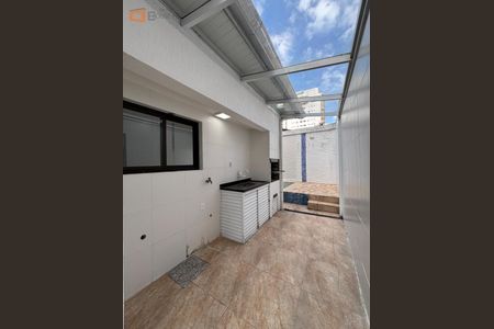 31_photo/94ce1e5f6d.a64aef6598c47c00-ATLAS-5bb98aad-e0a5-4ecb-b0e9-f0dd54fbde25.jpg de casa à venda com 2 quartos, 85m² em Vila Tupi, Praia Grande