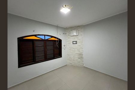 14_photo/94ce1e5f6d.a64aef6598c47c00-ATLAS-71e1a808-b337-4993-8b4d-1df61468cfe3.jpg de casa à venda com 2 quartos, 110m² em Vila Tupi, Praia Grande