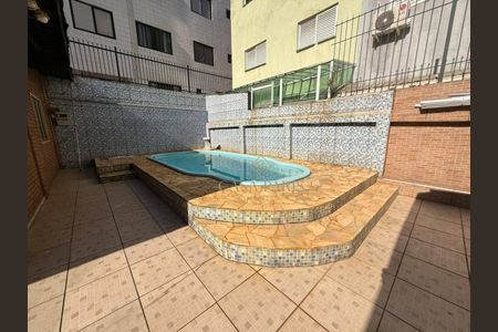 15_photo/94ce1e5f7f.cbac4b0532efd0a4-ATLAS-e7eeef43-3d3c-400e-8800-1e7fad6d4cd4.jpg de casa à venda com 3 quartos, 98m² em Vila Tupi, Praia Grande