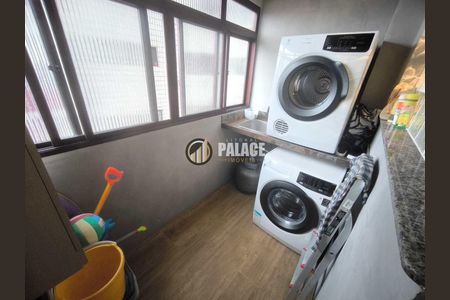 26_photo/94ce1e5f91.ceff8192393c33de-ATLAS-f02ce6fd-b6ee-419c-b1a2-2844fdde2d5d.jpg de apartamento à venda com 3 quartos, 144m² em Vila Tupi, Praia Grande