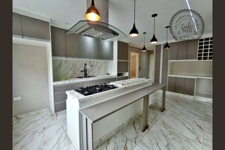 1_photo/94ce1e5fa5.51b7caff11f8a5a4-ATLAS-da8ddf5b-ea02-454b-828e-554a31b00570.jpg de apartamento à venda com 4 quartos, 300m² em Vila Tupi, Praia Grande