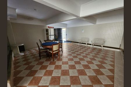 5_photo/94ce1e5fc5.1186f794e2586c23-ATLAS-2595a16b-7c5b-4f2e-80a4-9e2da9bb0577.jpg de apartamento à venda com 1 quarto, 50m² em Vila Tupi, Praia Grande