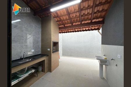 19_photo/94ce1e6003.82be18ad98973cde-ATLAS-55ea6f2f-37cf-4347-b2be-2b0a3e142a77.jpg de casa à venda com 3 quartos, 97m² em Vila Tupi, Praia Grande