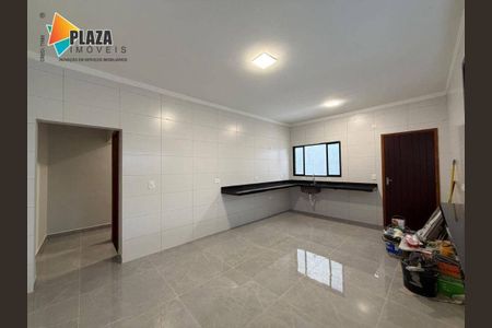 17_photo/94ce1e6003.82be18ad98973cde-ATLAS-b14bf0be-e0d2-4a4c-bd9c-d5ca9d3c6702.jpg de casa à venda com 3 quartos, 97m² em Vila Tupi, Praia Grande