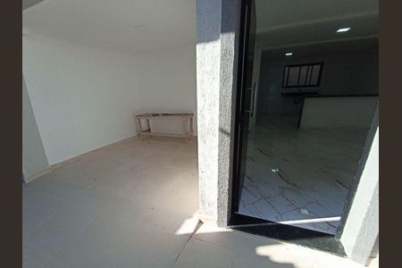 5_photo/94ce1e6023.ce0e127f29cc1409-ATLAS-aa7ae427-bb93-4055-a837-cdfd66ec0303.jpg de casa à venda com 3 quartos, 111m² em Vila Tupi, Praia Grande