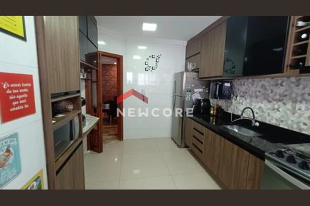 8_photo/94ce1e6025.6c623372c172fc17-ATLAS-35dfb564-cbb5-478f-9a60-dec5f9ae21ea.jpg de apartamento à venda com 2 quartos, 108m² em Vila Tupi, Praia Grande