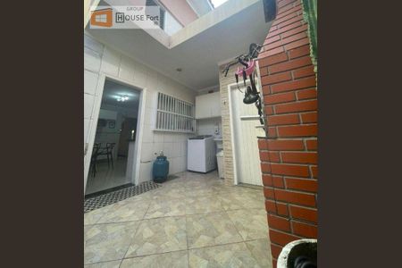 18_photo/94ce1e602b.aaaaa2939d8ec39f-ATLAS-eaa073ce-e034-4bac-8457-c40f362f3653.jpg de casa à venda com 3 quartos, 105m² em Vila Tupi, Praia Grande