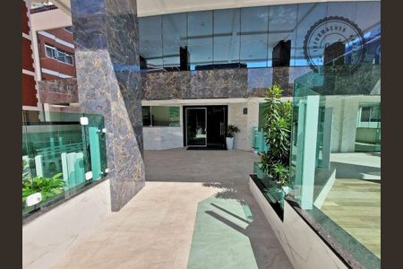 6_photo/94ce1e6035.5cacb5cd1a05b02e-ATLAS-5ab67d88-9829-4a57-bd6d-e80edebdb3eb.jpg de apartamento à venda com 2 quartos, 70m² em Vila Tupi, Praia Grande