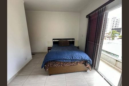 5_photo/94ce1e603f.3dc9741d5f42fdfb-ATLAS-9eca8a24-408e-4a57-b5a4-db78dc3748c1.jpg de casa à venda com 3 quartos, 127m² em Vila Tupi, Praia Grande