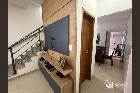 6_photo/94ce1e603f.3dc9741d5f42fdfb-ATLAS-a5fbbe73-aba1-49d7-84be-4b4c39abafe6.jpg de casa à venda com 3 quartos, 127m² em Vila Tupi, Praia Grande