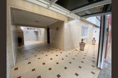 7_photo/94ce1e6053.d505c9d9834fda44-ATLAS-45e5d08e-ed31-4198-840f-9ead32c88bdd.jpg de casa para alugar com 3 quartos, 130m² em Vila Tupi, Praia Grande