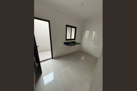 4_photo/94ce1e609d.9bdca12f6fbf3281-ATLAS-38ff7ed3-5e34-48e7-8415-0ec4ebc7349d.jpg de casa à venda com 2 quartos, 55m² em Vila Tupi, Praia Grande