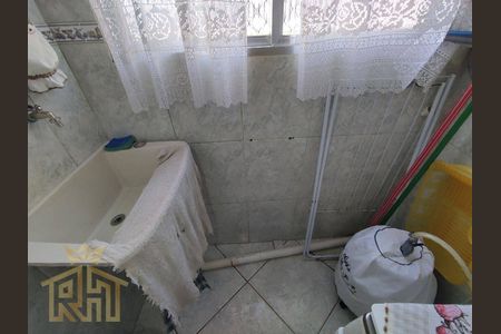 17_photo/94ce1e6105.6c623372c172fc17-ATLAS-ad9f439c-8654-4de7-861e-fb2d4f7c2d2a.jpg de apartamento à venda com 2 quartos, 63m² em Vila Tupi, Praia Grande