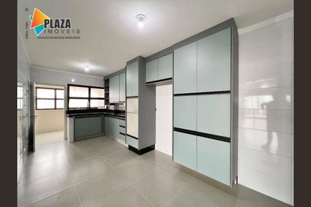 14_photo/94ce1e6127.2ae0bdee952e3b23-ATLAS-8e8ccecb-dd14-4de7-b2af-862def557d84.jpg de apartamento à venda com 3 quartos, 129m² em Vila Tupi, Praia Grande