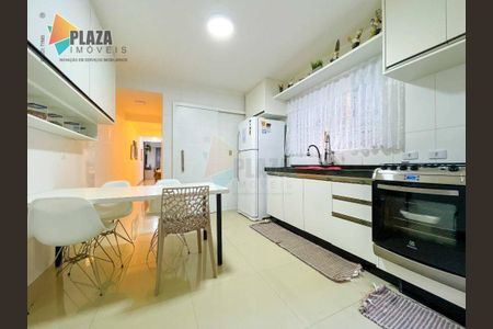 11_photo/94ce1e618b.8e927f3430f5a69c-ATLAS-e9d17113-da01-4f81-ac40-3c8e0dd08f8b.jpg de casa à venda com 3 quartos, 181m² em Vila Tupi, Praia Grande